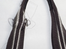 ＣＯＡＣＨ・バッグのキャンバス地のベルトが切れ始めてしまった。同じデザインで、濃茶色の革ベルトを製作・交換してほしい
